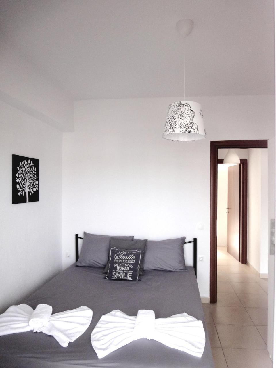 Polychrono Nikos Apartment エクステリア 写真