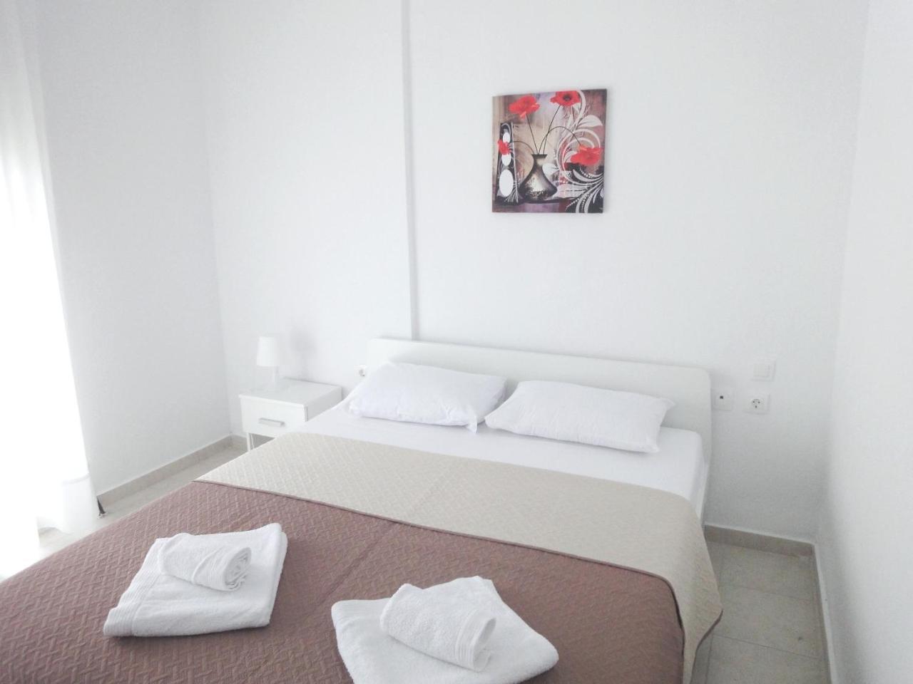 Polychrono Nikos Apartment エクステリア 写真